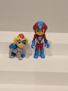 Paw Patrol Mighty Pups Ryder and Twin Figure Set